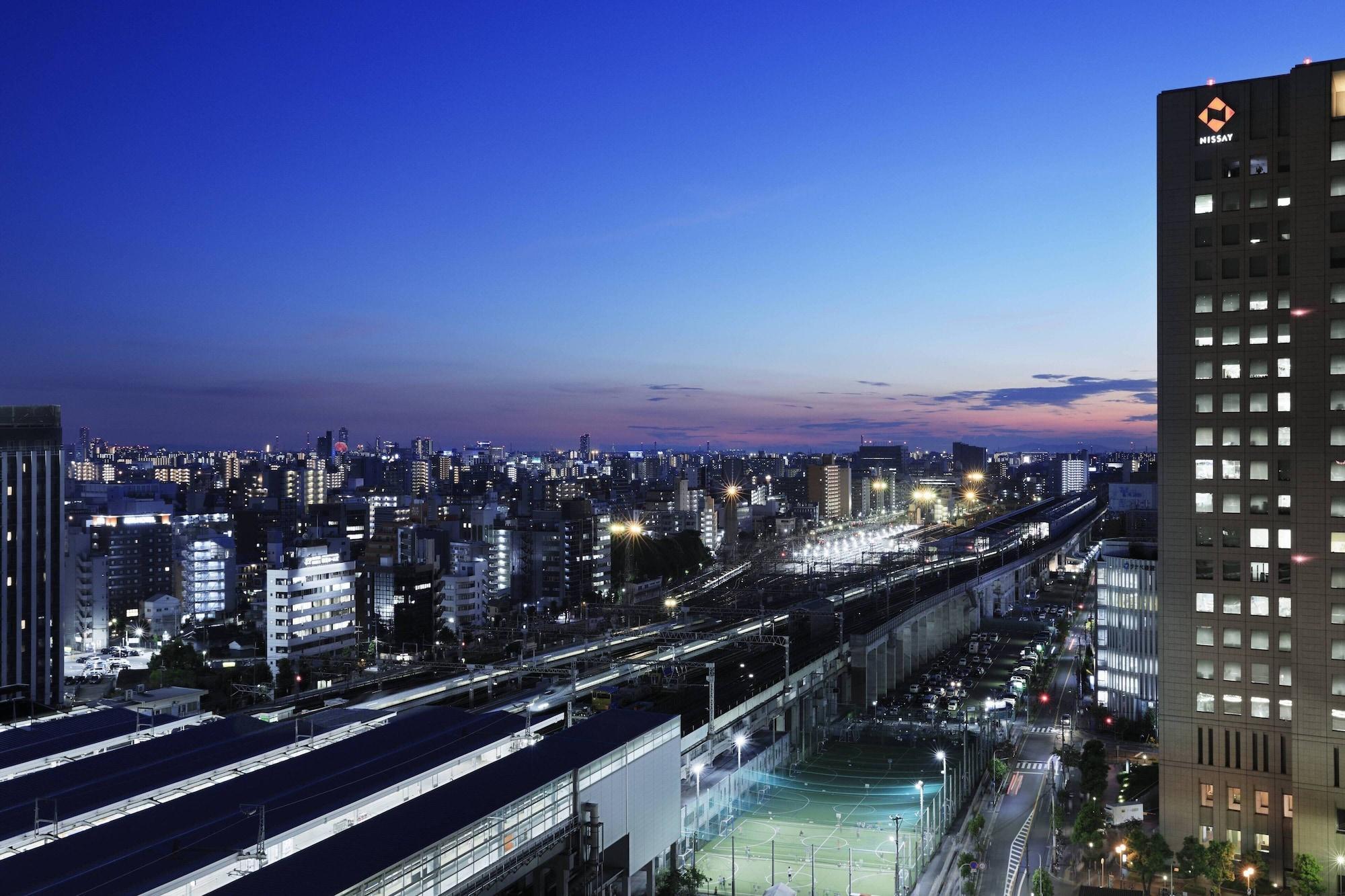 Courtyard By Marriott Shin-Osaka Station Hotel Exterior photo