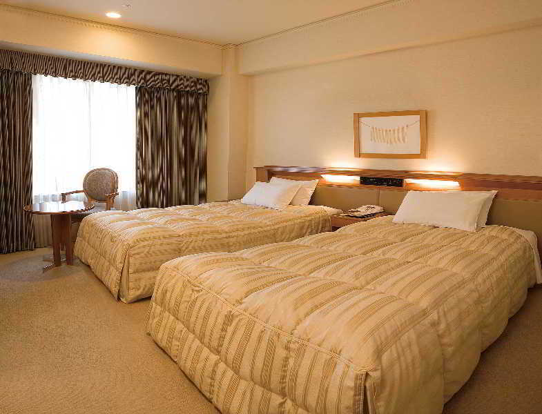 Courtyard By Marriott Shin-Osaka Station Hotel Room photo